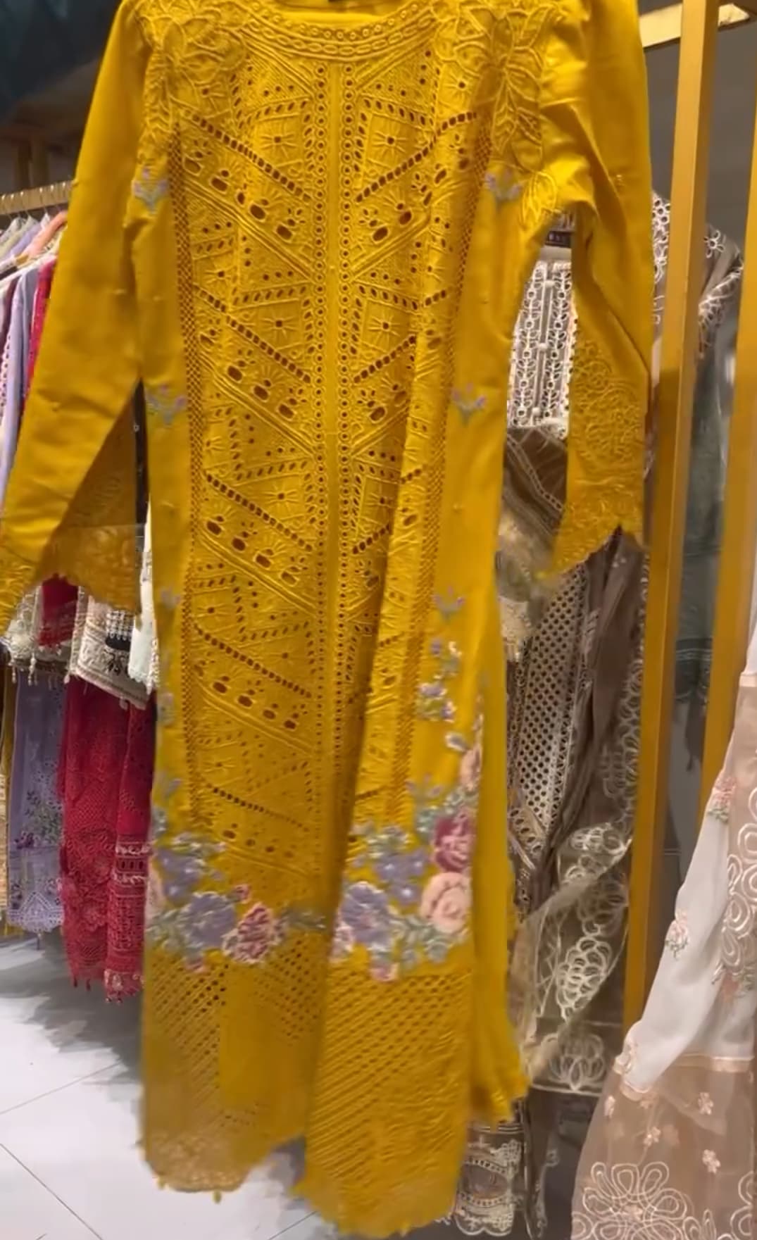 Eid Collection Embroidery 3pcs Suit😍