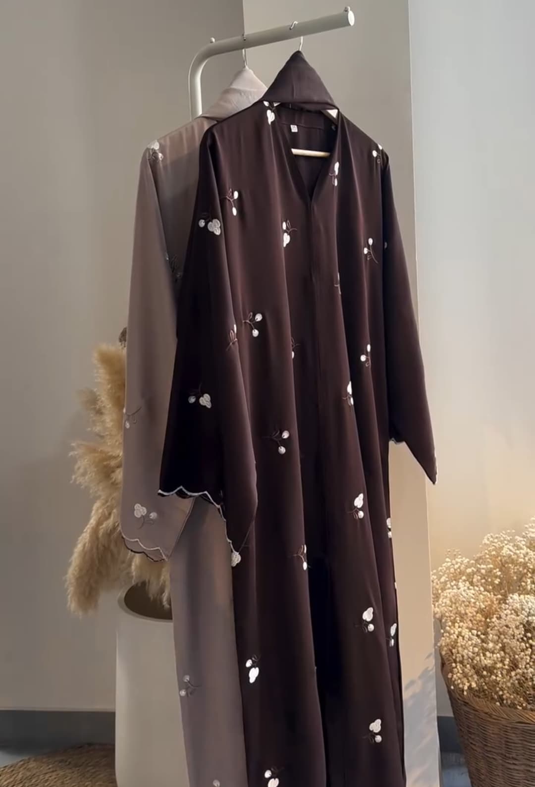 Buy 1 Get 1 Free Abaya For Women🥰