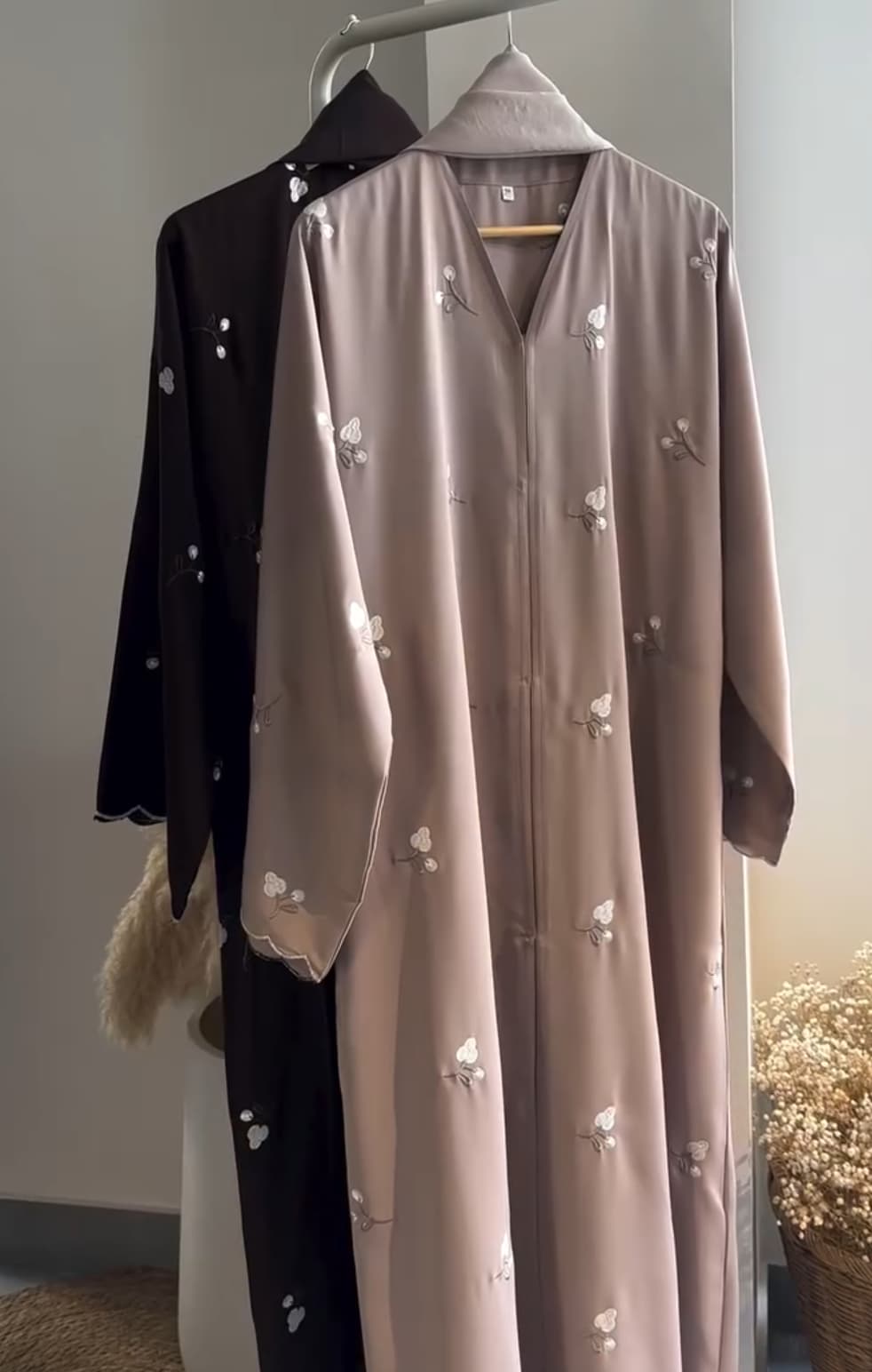 Buy 1 Get 1 Free Abaya For Women🥰