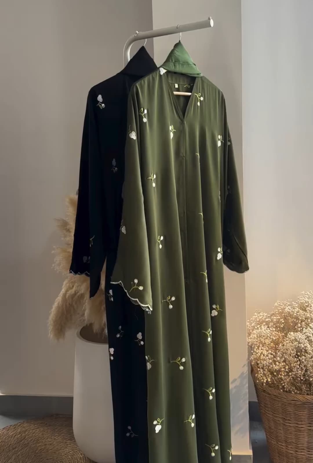 Buy 1 Get 1 Free Abaya For Women🥰