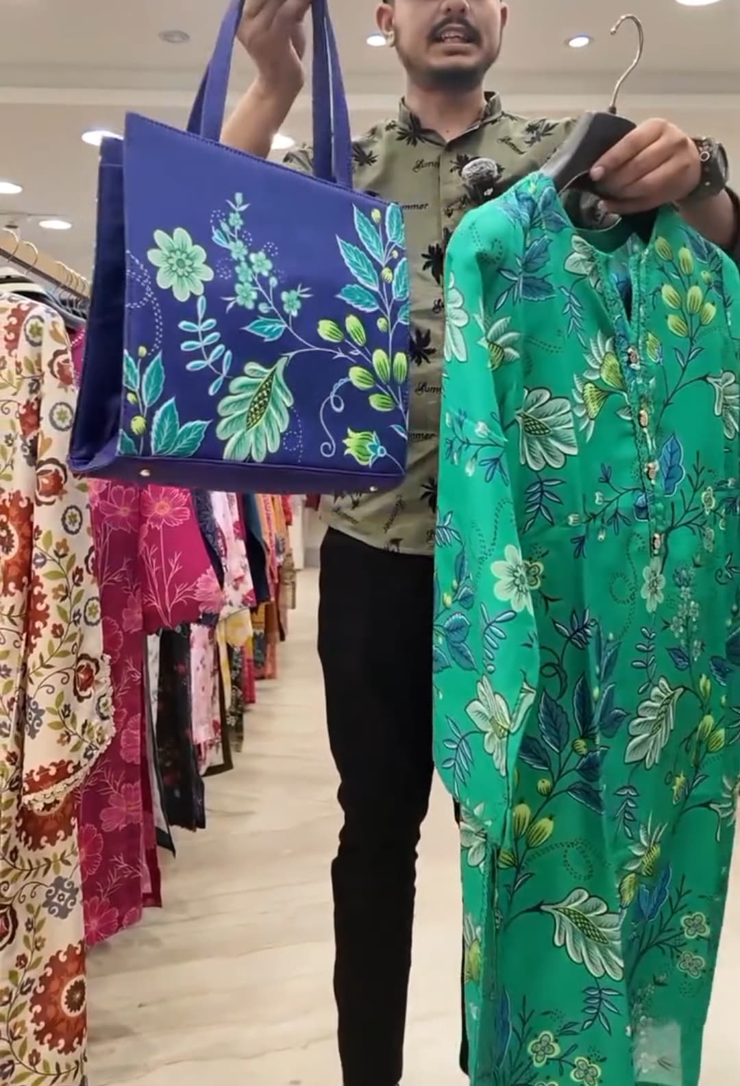 Trandy Tot Bage With 2pcs Suit   😍