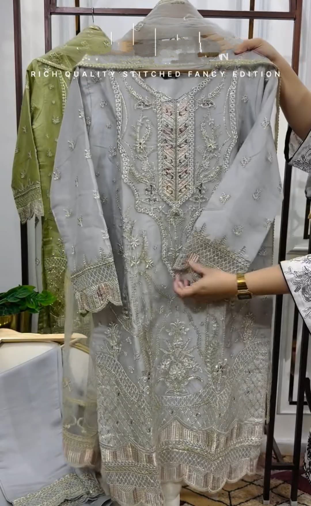 Women Embroidery 3pcs Suit For Eid