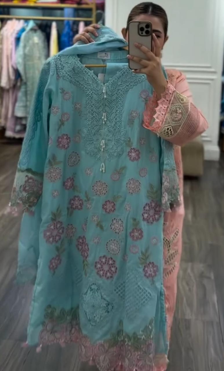 Beautiful Chikankari3pcs Suit For Party wear
