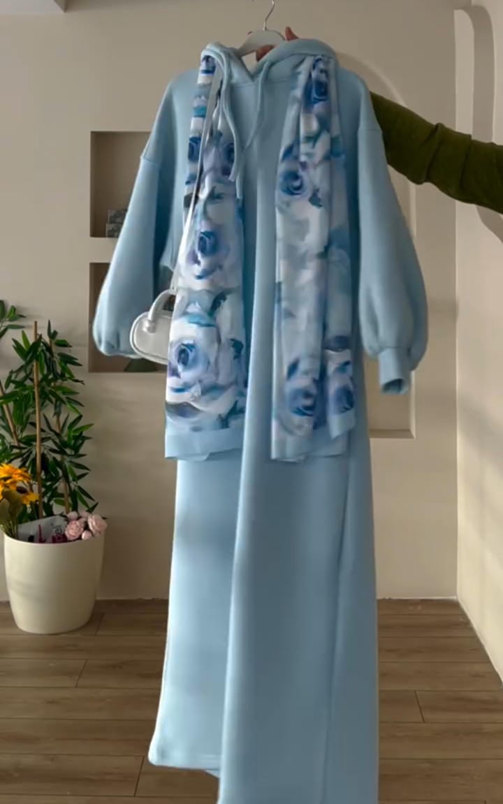 New Arrival: Women’s Hoodie with Trendy Scarf 🔥