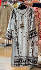 Elegant 3-Piece Embroidered Suit for Women 🌙