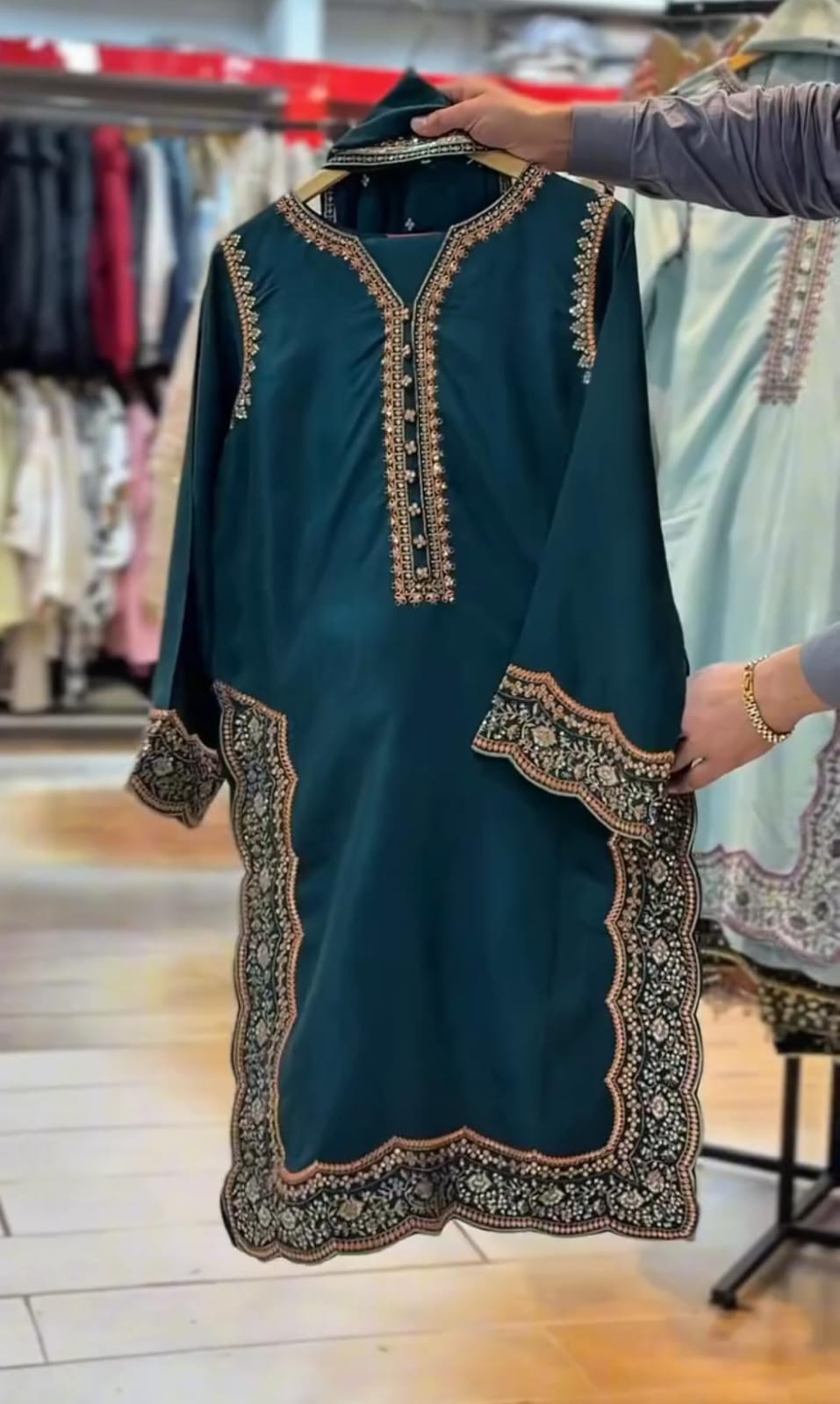 Eid Collection  Embroidered 3-Piece Suit🌙