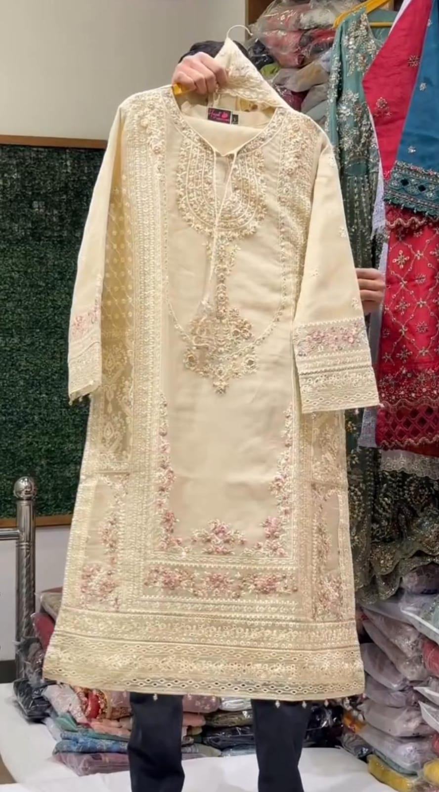 Eid Collection Embroidered 3-Piece Suit✨