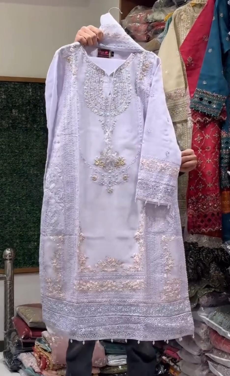 Eid Collection Embroidered 3-Piece Suit✨