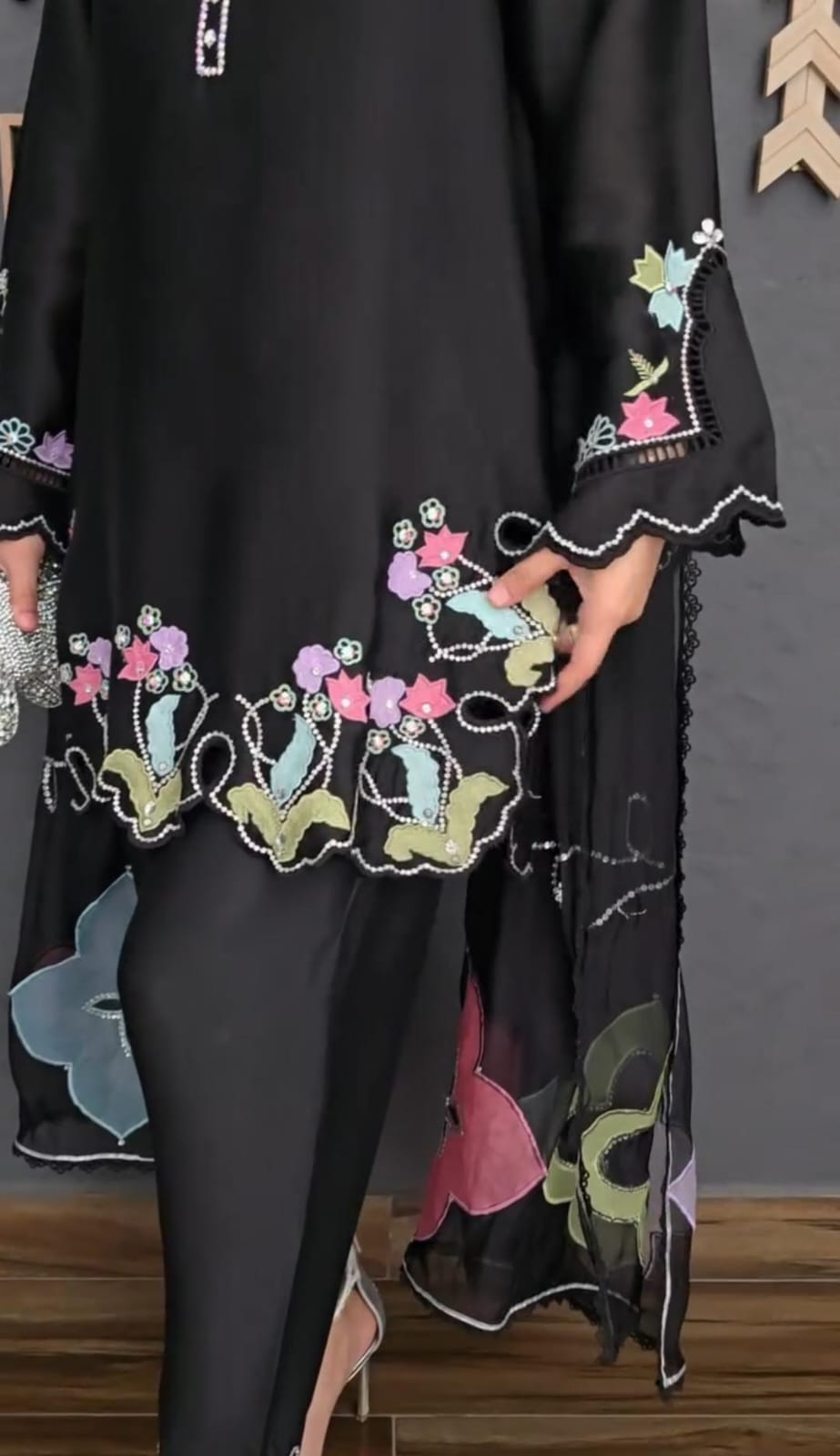 EID COLLECTION 3ps Embroidered Suit for Women✨