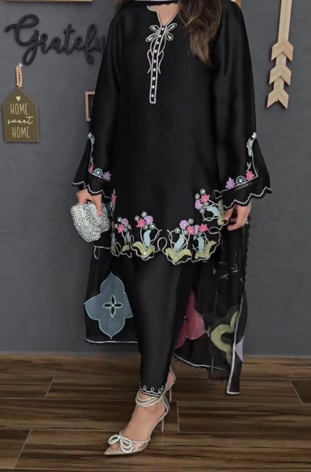 EID COLLECTION 3ps Embroidered Suit for Women✨