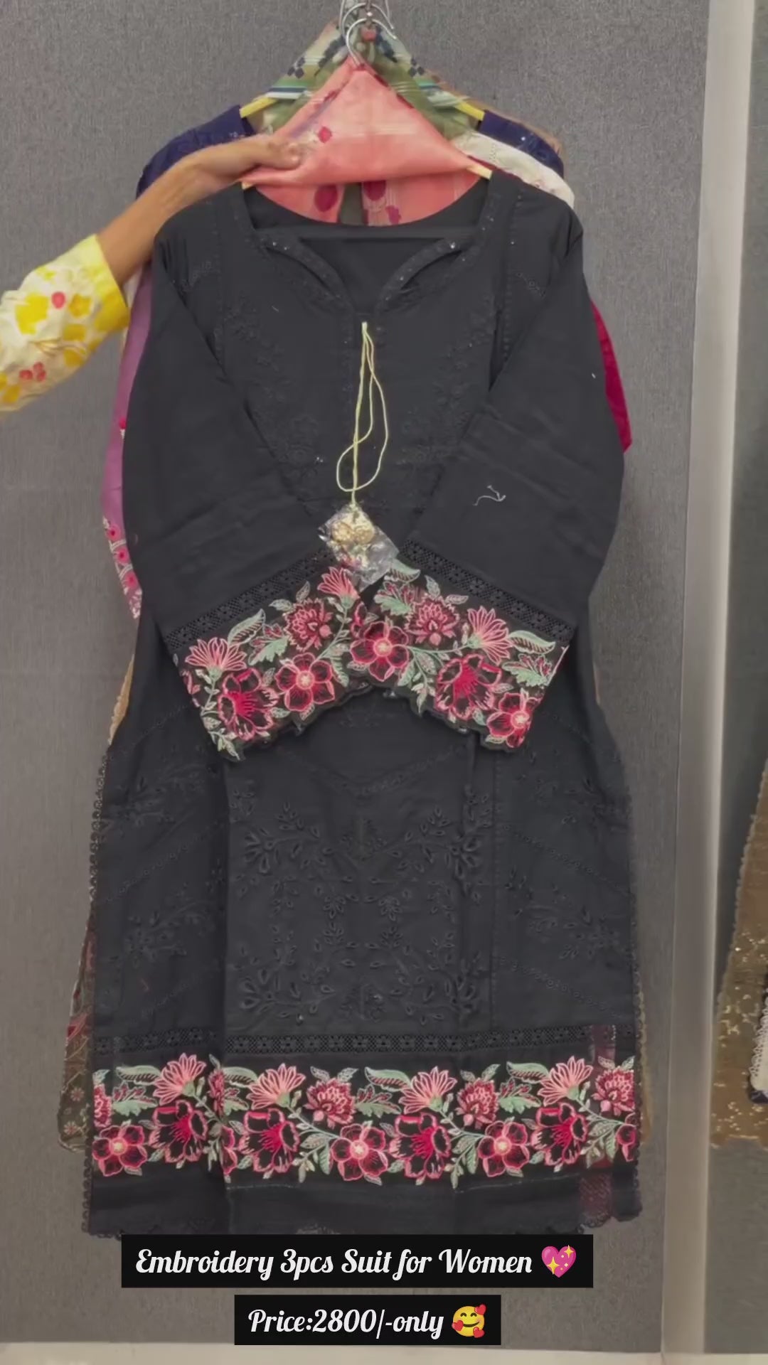 Summer Collection 2025 | Embroidered 3-Piece Suit 🌸